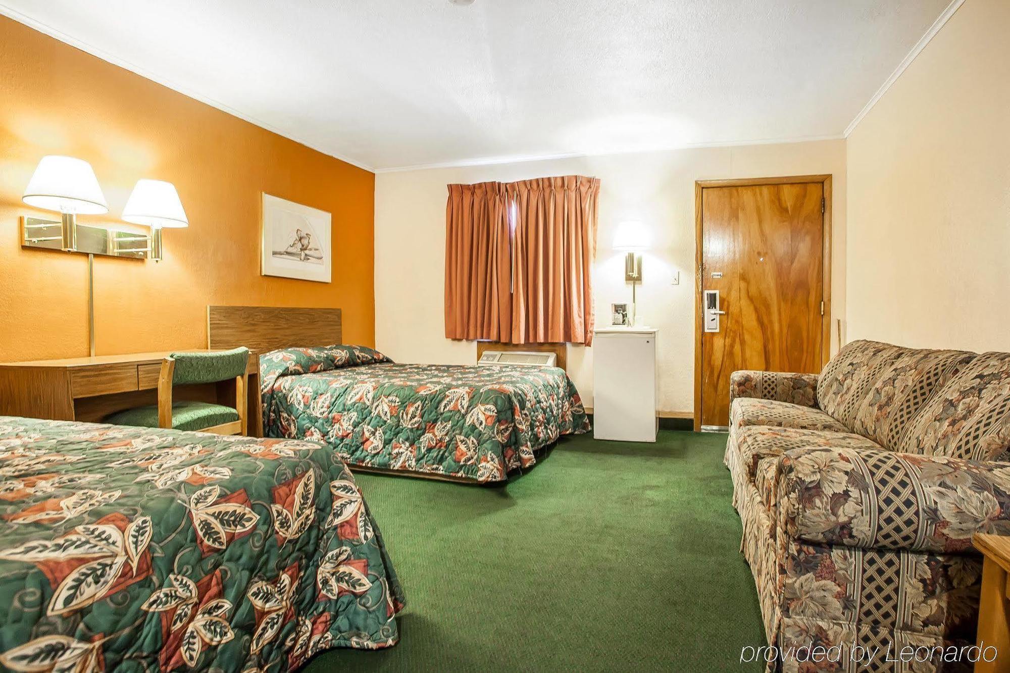 Red Roof Inn Des Moines Exterior photo